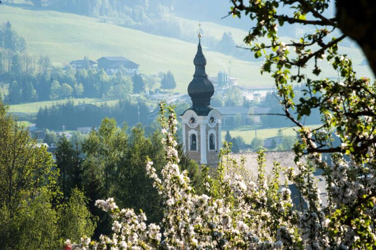 altenmarkt zauchensee tourismus kirchturmspitze 1